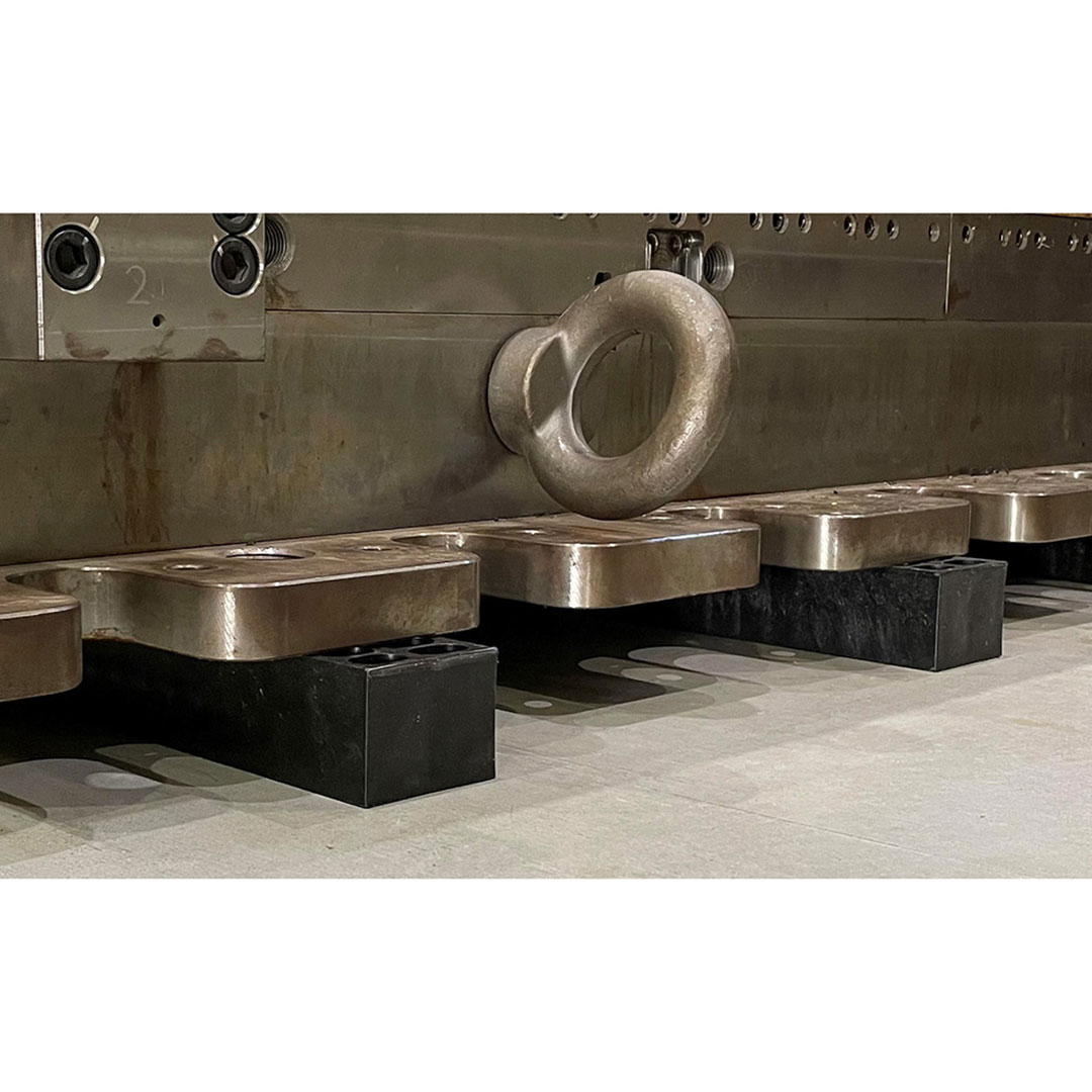 敷棒くん ウッドプラスチックテクノロジー WPT 角材 バタ角 りん木 枕木 フォークリフト